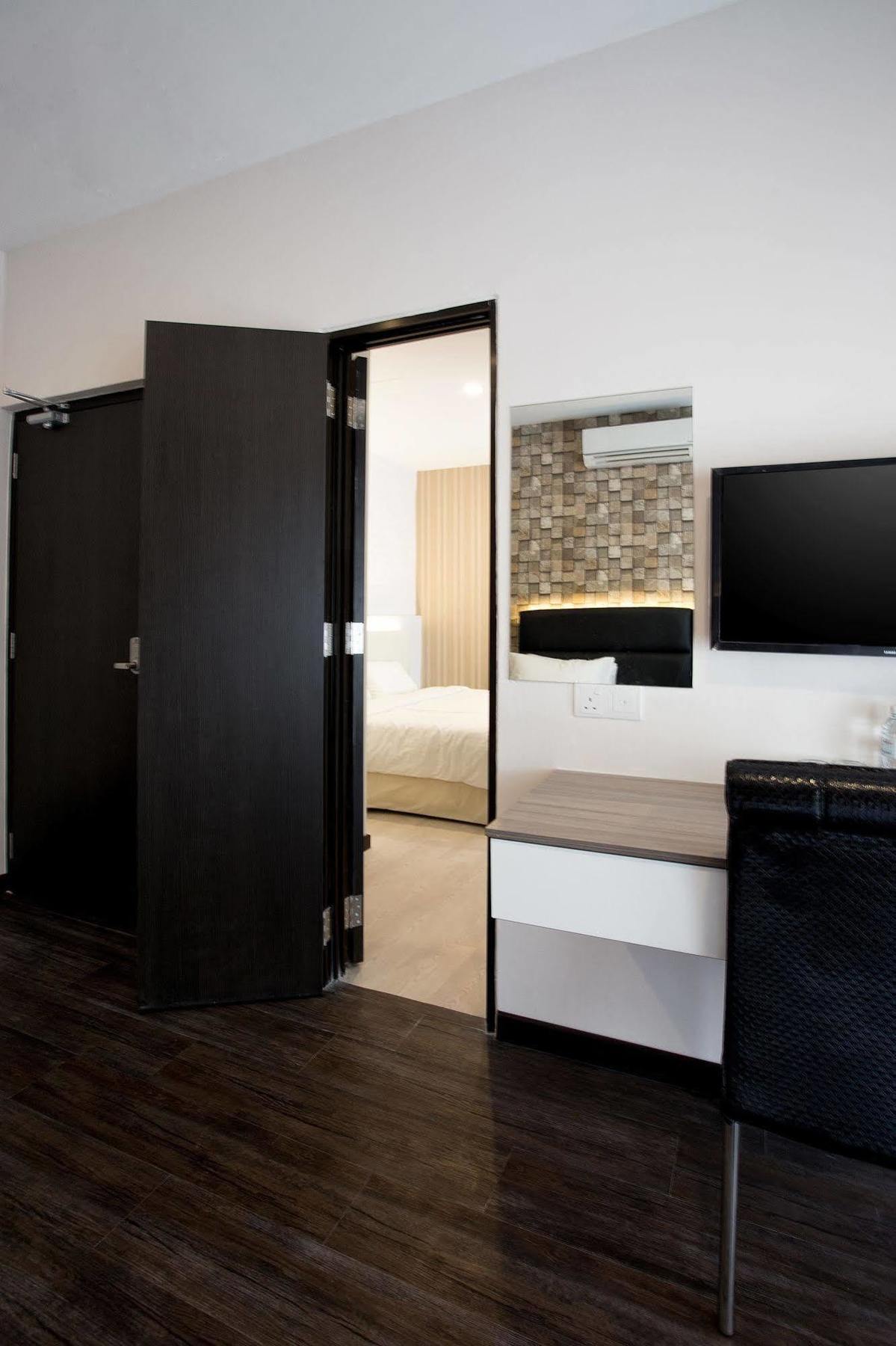 Gurney Lodge George Town Esterno foto