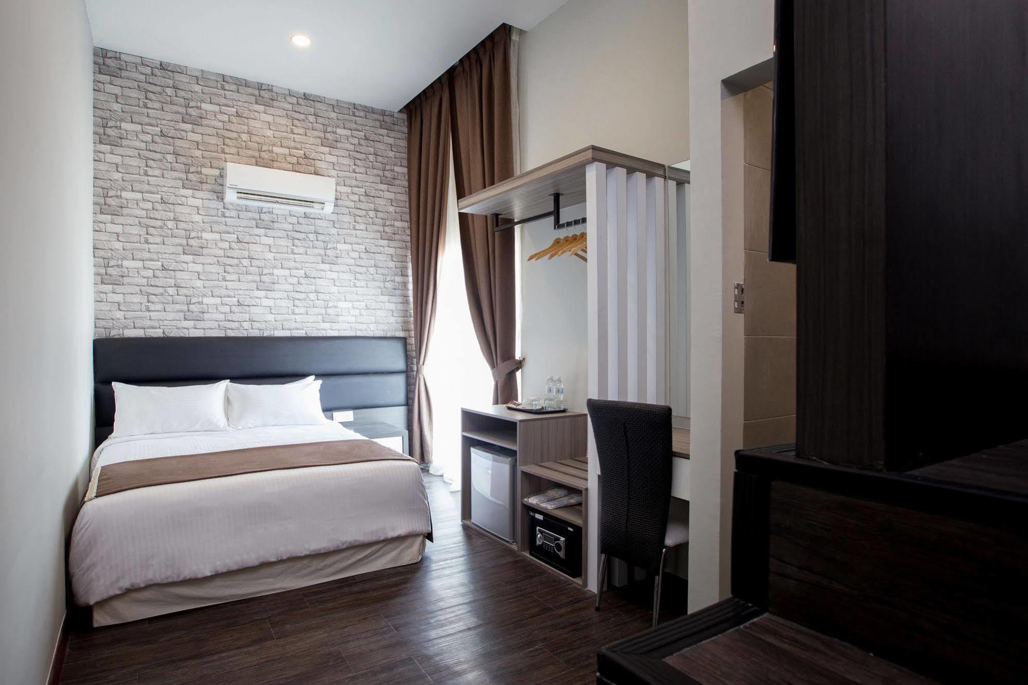 Gurney Lodge George Town Esterno foto